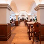 Augustiner Gutshof Menterschwaige